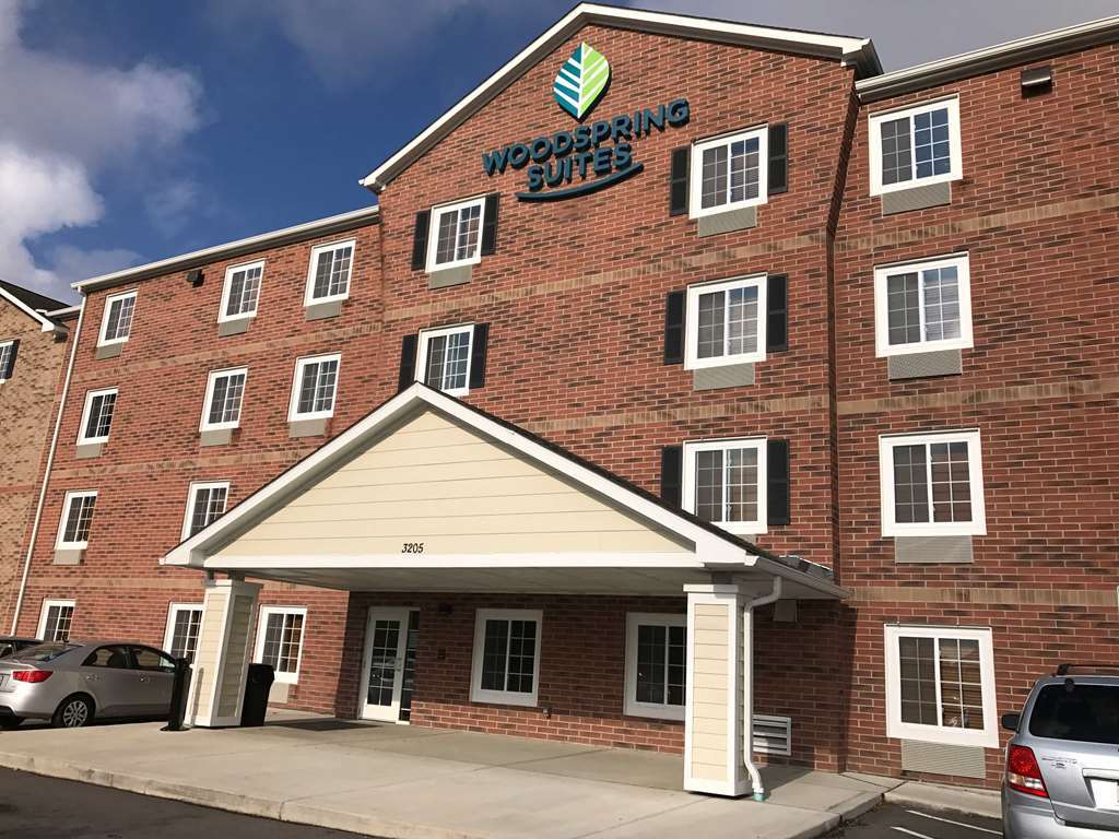 Woodspring Suites Columbus Urbancrest Grove City Exterior photo